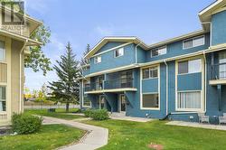 1004, 2200 Woodview Drive SW  Calgary, AB T2W 3N6