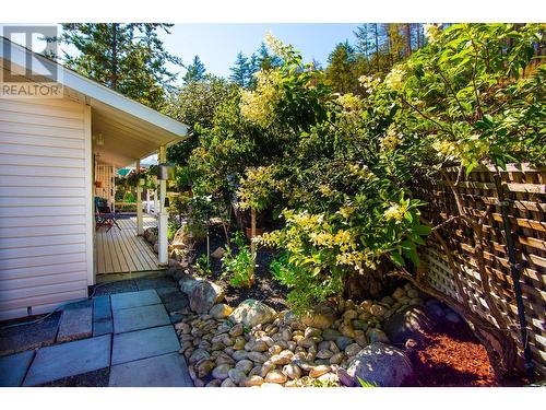 9123 & 9131 Westside Road, Vernon, BC - Outdoor