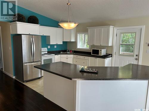 142 Garwell Drive, Buffalo Pound Lake, SK - Indoor Photo Showing Kitchen