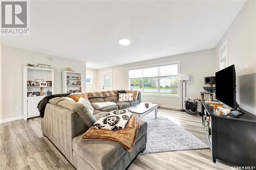 249 4Th Street W, St. Walburg, SK - Indoor Photo Showing Living Room