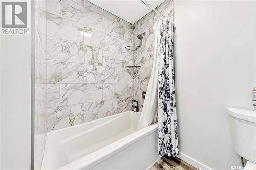 249 4Th Street W, St. Walburg, SK - Indoor Photo Showing Bathroom