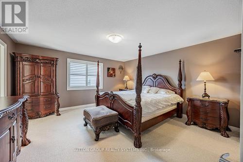 1674 Badgley Drive, Oshawa, ON - Indoor Photo Showing Bedroom