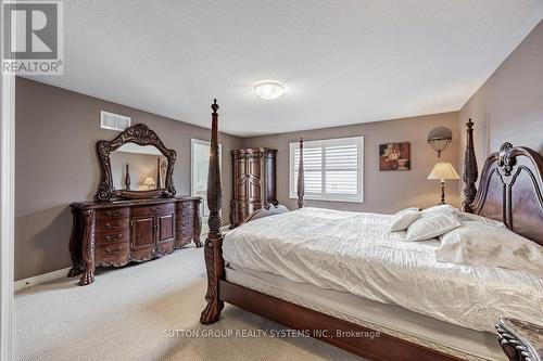 1674 Badgley Drive, Oshawa, ON - Indoor Photo Showing Bedroom