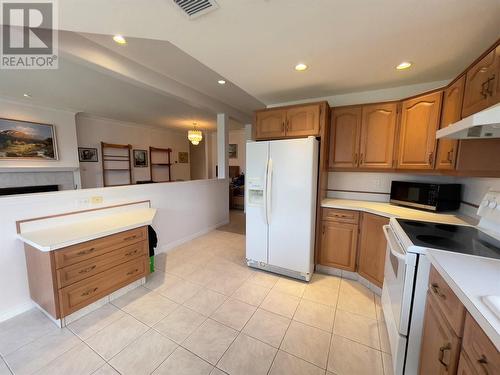 7801 Spartan Drive Unit# 215, Osoyoos, BC - Indoor Photo Showing Kitchen