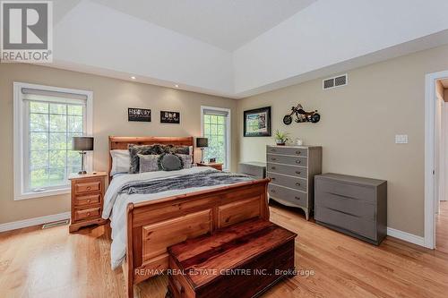 7568 Marden Road, Guelph/Eramosa, ON - Indoor Photo Showing Bedroom