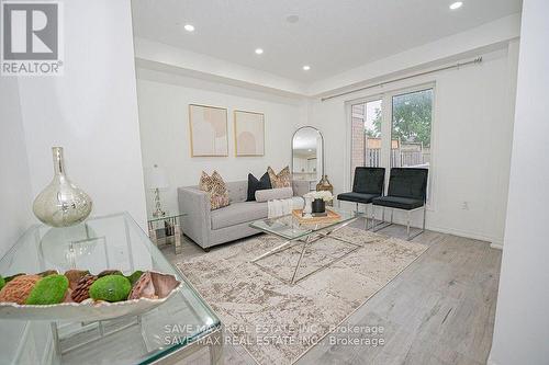 82 Trowbridge Street, Woolwich, ON - Indoor Photo Showing Living Room