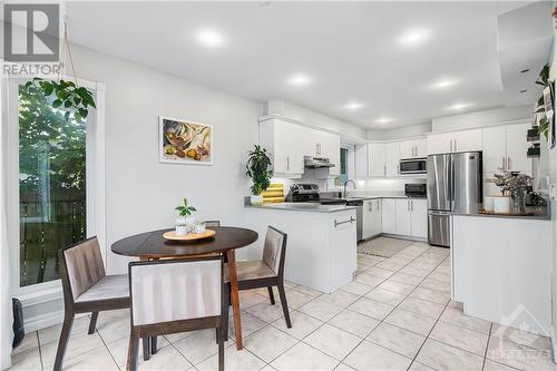 192 Holland Avenue, Ottawa, ON - Indoor Photo Showing Other Room