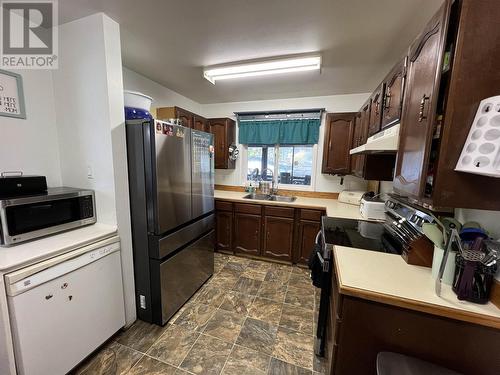 5347 Willow Road, Fort Nelson, BC - Indoor Photo Showing Kitchen With Double Sink