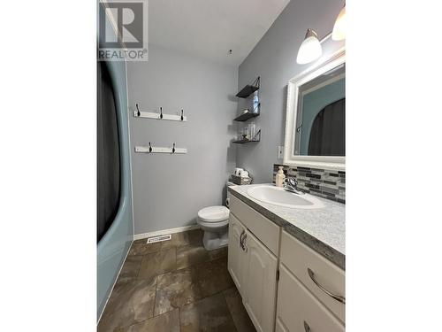 5347 Willow Road, Fort Nelson, BC - Indoor Photo Showing Bathroom