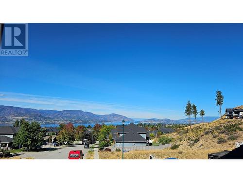 5557 Foothill Court, Kelowna, BC 