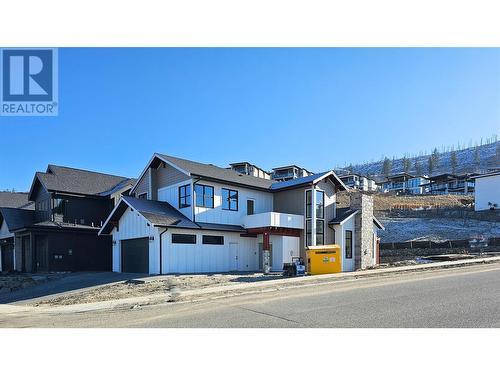 5557 Foothill Court, Kelowna, BC - Outdoor