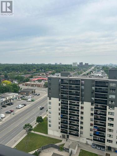 1307 - 86 Dundas Street E, Mississauga, ON - Outdoor With View