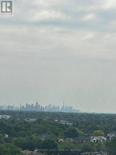 1307 - 86 Dundas Street E, Mississauga, ON - Outdoor With View