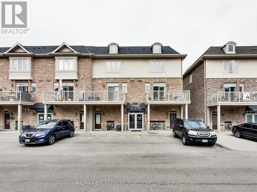 5 - 4130 Fairview Street, Burlington, ON 