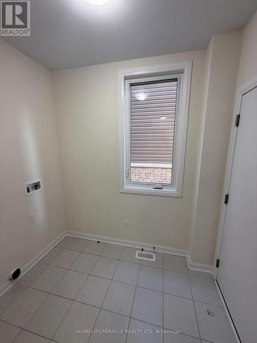 65 Golf Links Drive, Loyalist, ON - Indoor Photo Showing Other Room