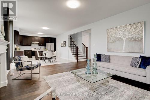 12 Steed Court, Cambridge, ON - Indoor Photo Showing Living Room