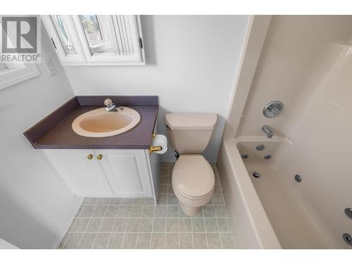 1116 Westridge Street, Creston, BC - Indoor Photo Showing Bathroom