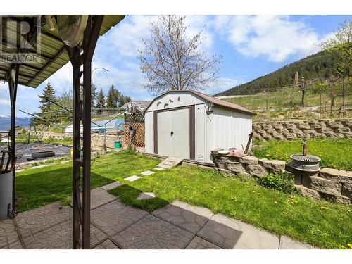 1116 Westridge Street, Creston, BC - Outdoor