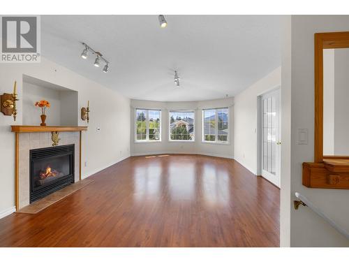 1116 Westridge Street, Creston, BC - Indoor Photo Showing Living Room With Fireplace