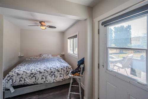 1400 Green Lake Road, Okanagan Falls, BC - Indoor Photo Showing Bedroom