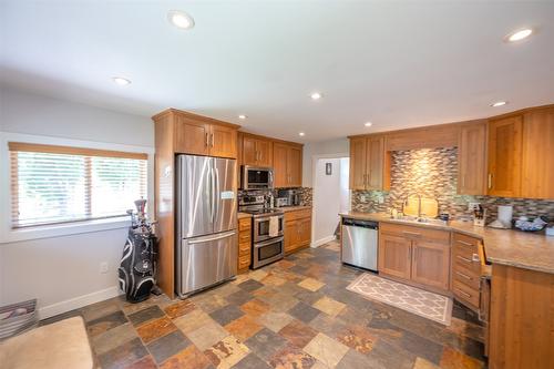 1400 Green Lake Road, Okanagan Falls, BC - Indoor Photo Showing Kitchen With Double Sink