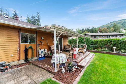 1571 17 Street, Salmon Arm, BC - Outdoor With Deck Patio Veranda