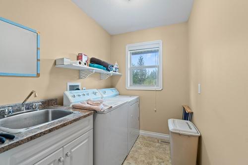 3311 Mcbride Road, Blind Bay, BC - Indoor Photo Showing Laundry Room