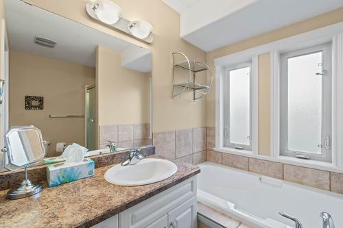 3311 Mcbride Road, Blind Bay, BC - Indoor Photo Showing Bathroom