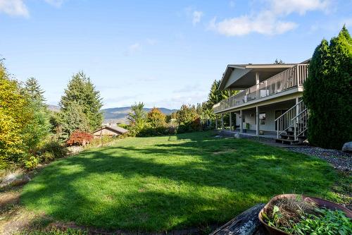 3311 Mcbride Road, Blind Bay, BC - Outdoor