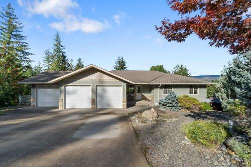 3311 Mcbride Road, Blind Bay, BC - Outdoor