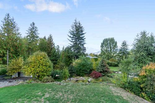 3311 Mcbride Road, Blind Bay, BC - Outdoor