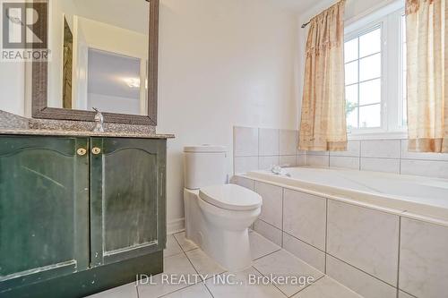 2609 Longridge Crescent, Oakville, ON - Indoor Photo Showing Bathroom