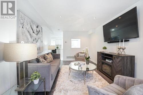 43 - 1867 Kingston Road, Pickering, ON - Indoor Photo Showing Living Room