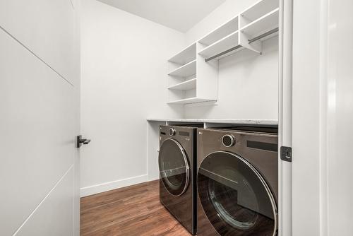 8909 Cherry Lane, Coldstream, BC - Indoor Photo Showing Laundry Room