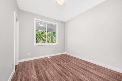 8909 Cherry Lane, Coldstream, BC - Indoor Photo Showing Other Room