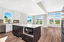 8909 Cherry Lane, Coldstream, BC  - Indoor Photo Showing Kitchen 