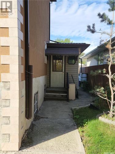 903 H Avenue S, Saskatoon, SK - Outdoor