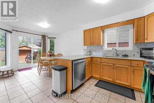 660 White Elm Boulevard, Waterloo, ON - Indoor Photo Showing Kitchen