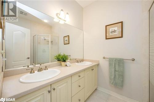 200 Collier Street Unit# 401, Barrie, ON - Indoor Photo Showing Bathroom