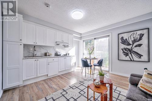 183 Edmonton Drive, Toronto, ON - Indoor