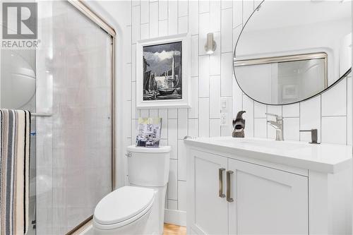 15 St Andrew Street Unit#1205, Brockville, ON - Indoor Photo Showing Bathroom