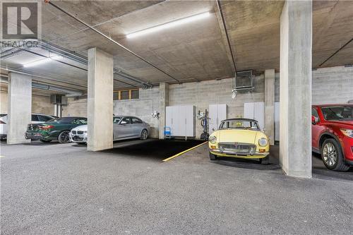 15 St Andrew Street Unit#1205, Brockville, ON - Indoor Photo Showing Garage