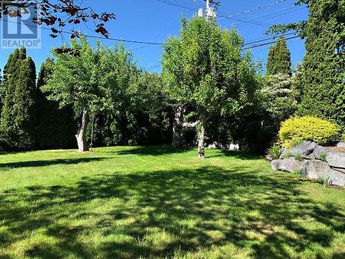 4557 Willingdon Ave, Powell River, BC - Outdoor