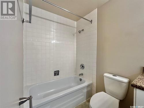 629 65 Westfield Drive, Regina, SK - Indoor Photo Showing Bathroom