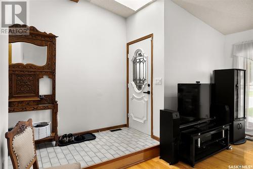 2806 Staples Bay E, Regina, SK - Indoor Photo Showing Other Room