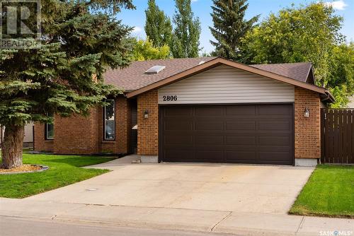 2806 Staples Bay E, Regina, SK - Outdoor