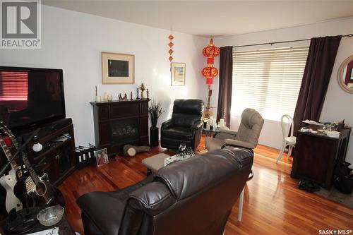 135 670 Kenderdine Road, Saskatoon, SK - Indoor Photo Showing Living Room