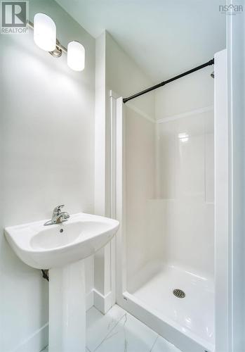 186 Nadia Drive, Dartmouth, NS - Indoor Photo Showing Bathroom