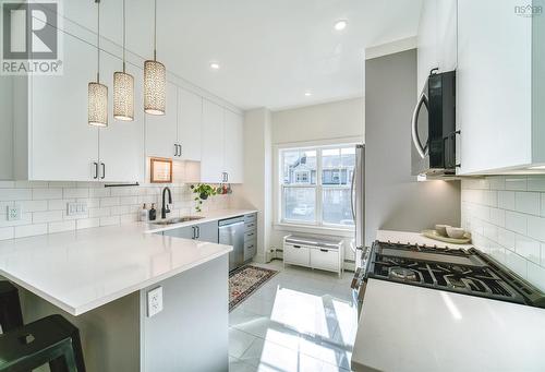 186 Nadia Drive, Dartmouth, NS - Indoor Photo Showing Kitchen With Upgraded Kitchen