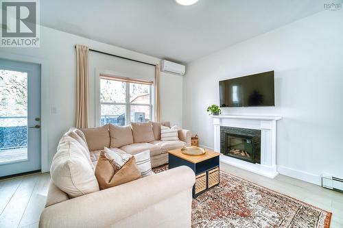 186 Nadia Drive, Dartmouth, NS - Indoor Photo Showing Living Room With Fireplace